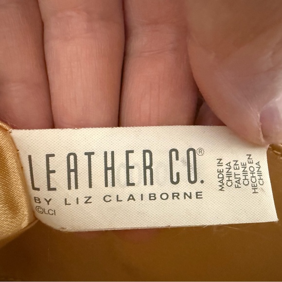 Vintage Liz Clairborne Black Leather Shoulder Bag mirror pockets gold lining - Picture 9 of 16